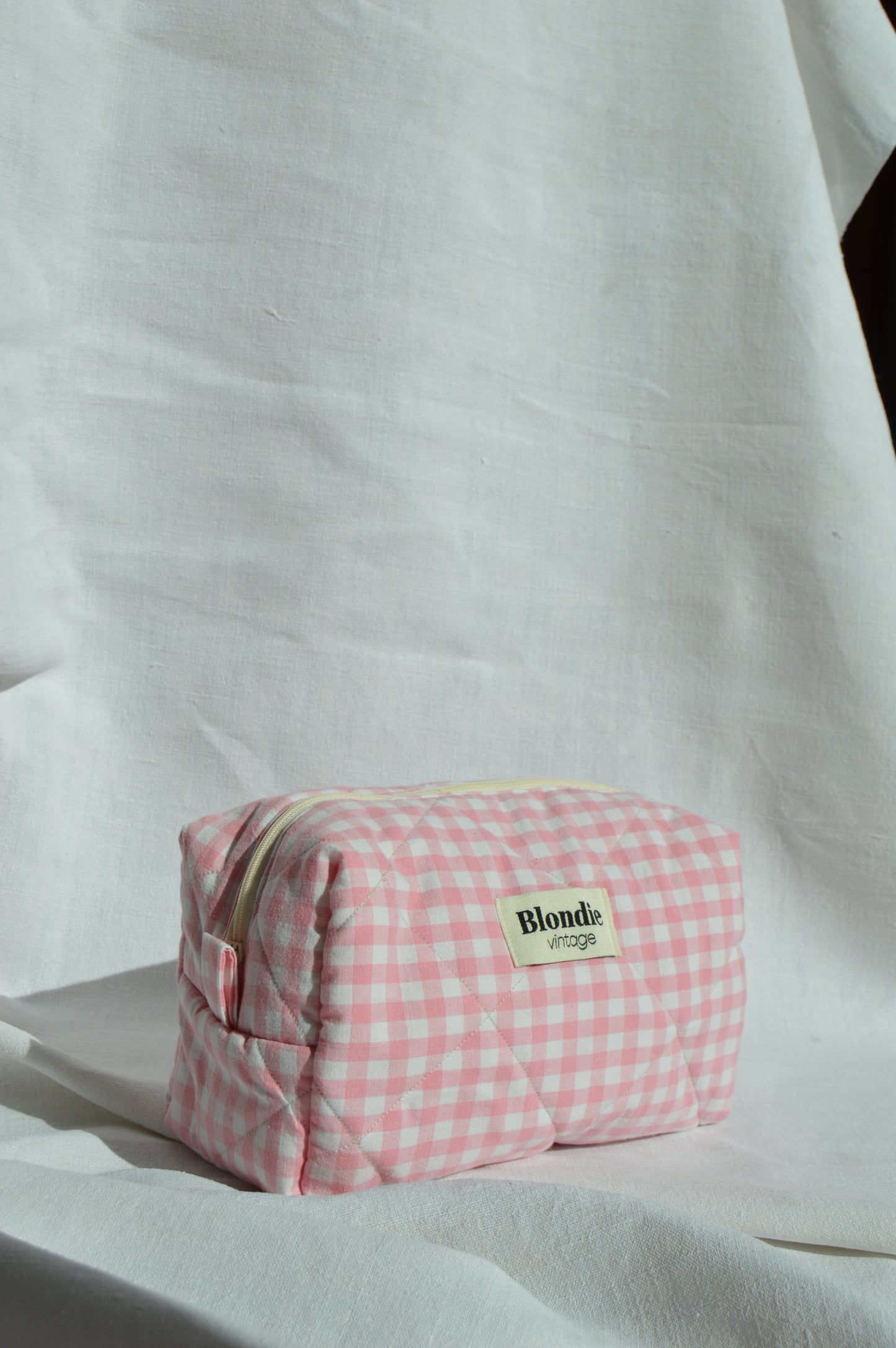 Trousse de toilette vichy rose fabriqué à partir de taie de tissus vintage mode durable mode responsable fabriqué à la main