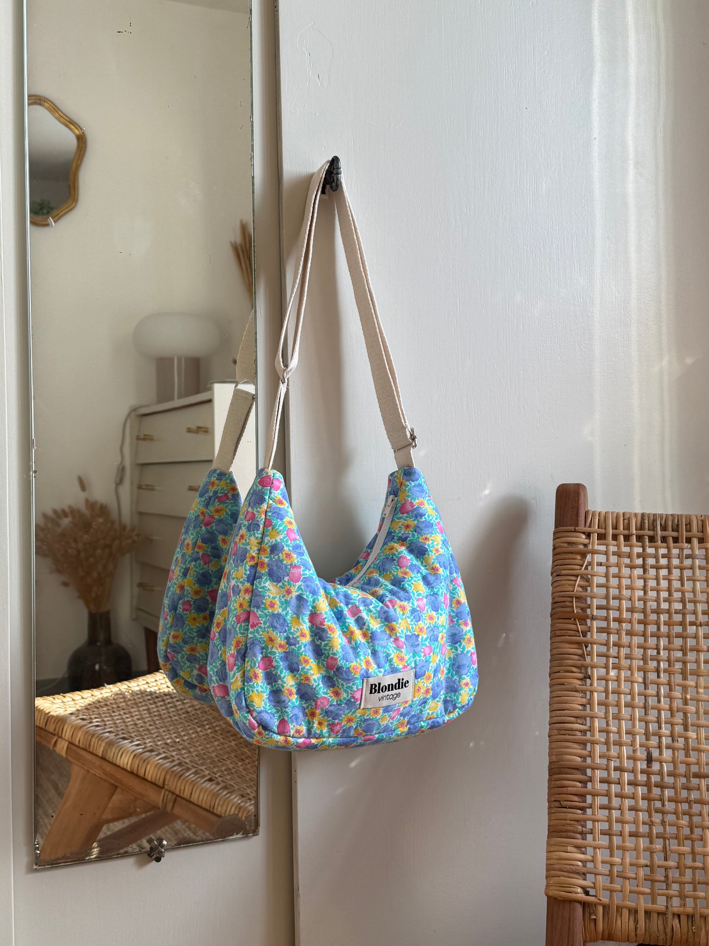 Sac crossbody fleuri bleu