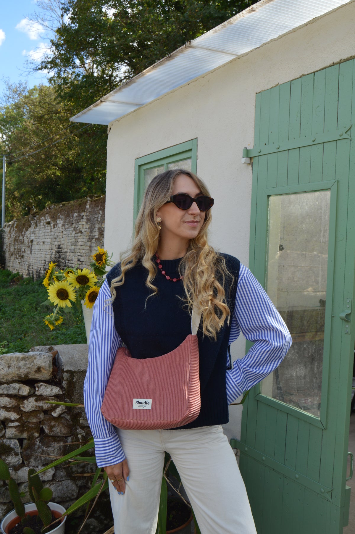 Sac crossbody velours rose fabriqué à partir de tissus vintage mode durable mode responsable fabriqué à la main