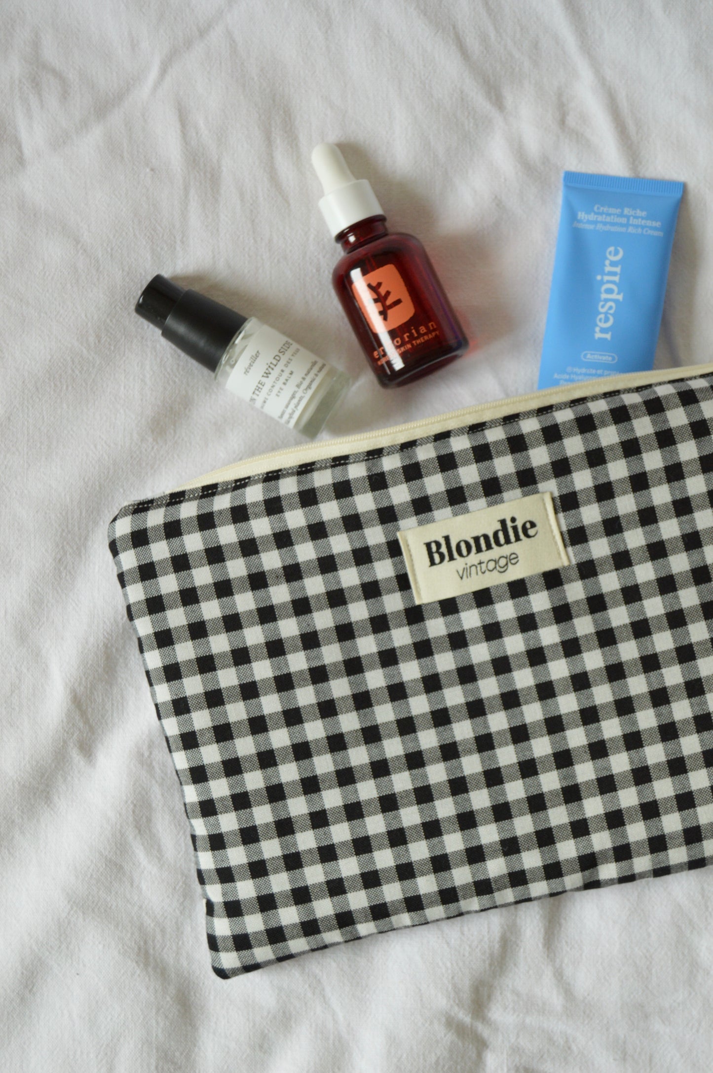 Pochette vichy noir fabriqué à partir de taie de tissus vintage mode durable mode responsable fabriqué à la main