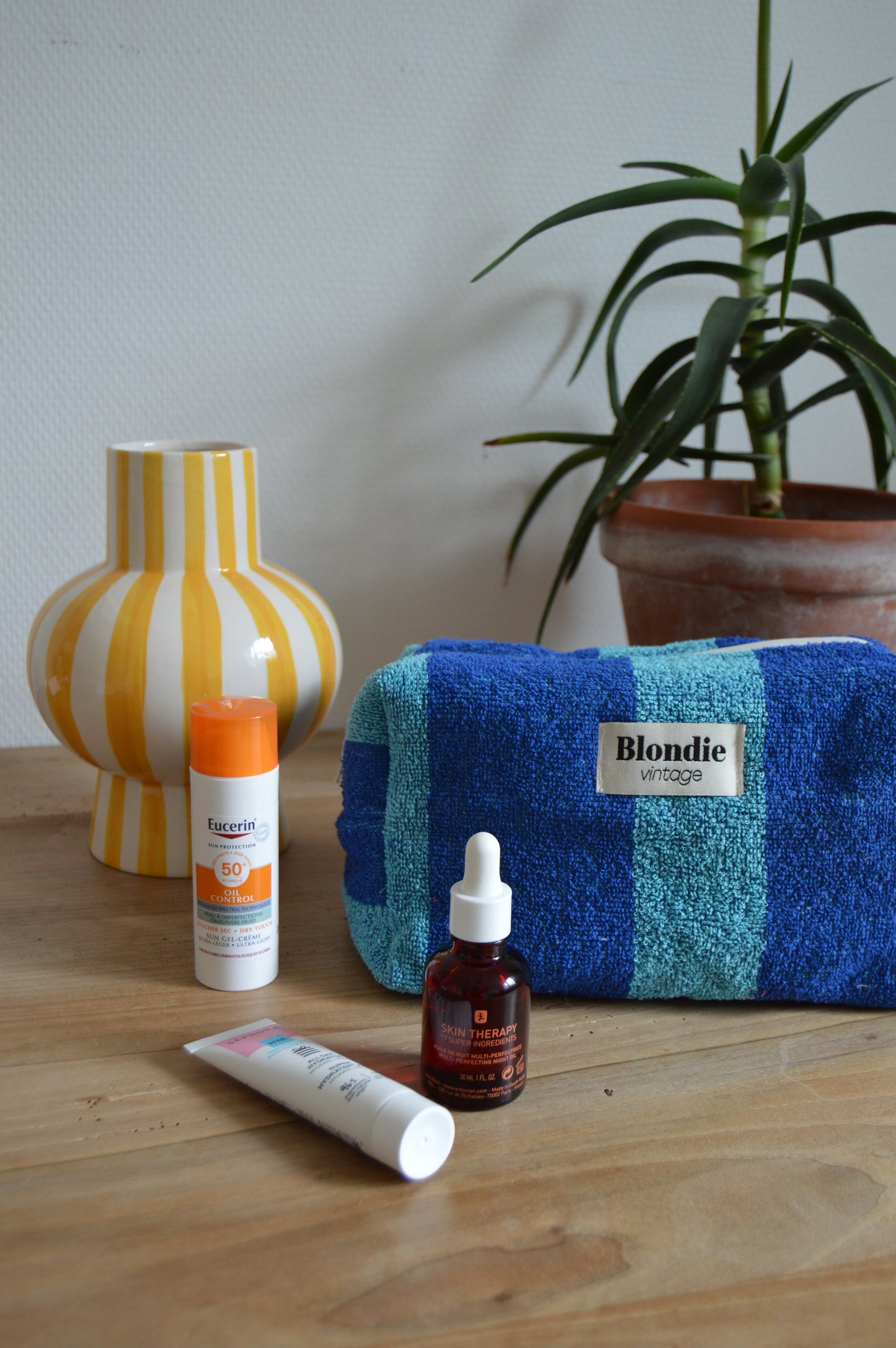 trousse de toilette en éponge