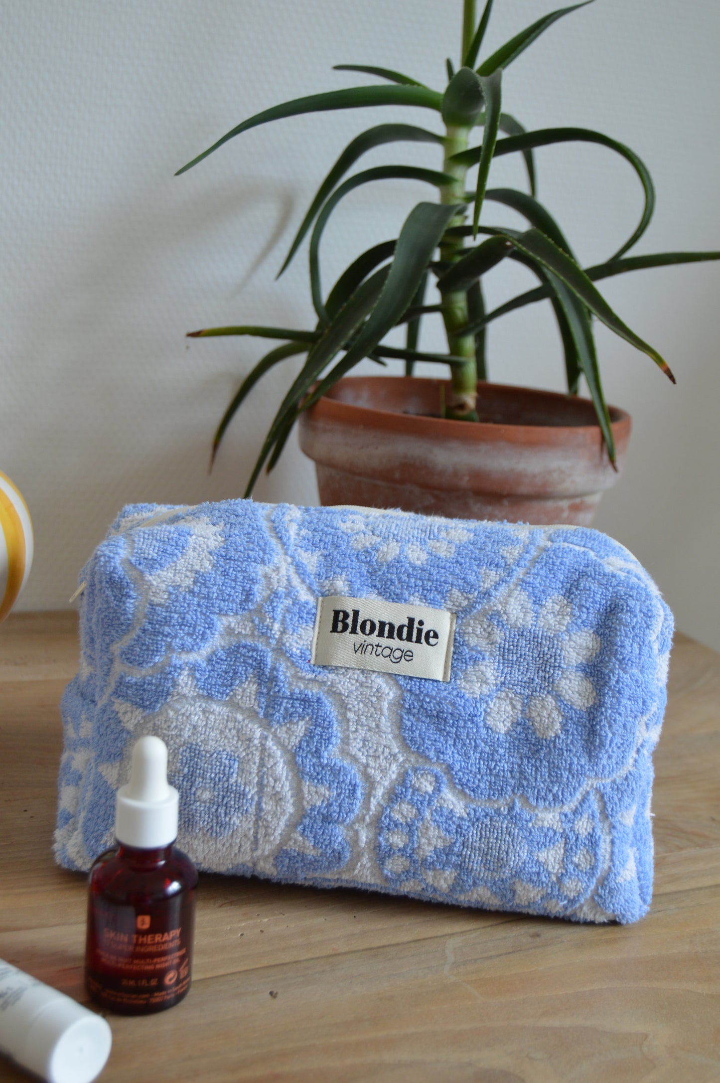 trousse de toilette en éponge