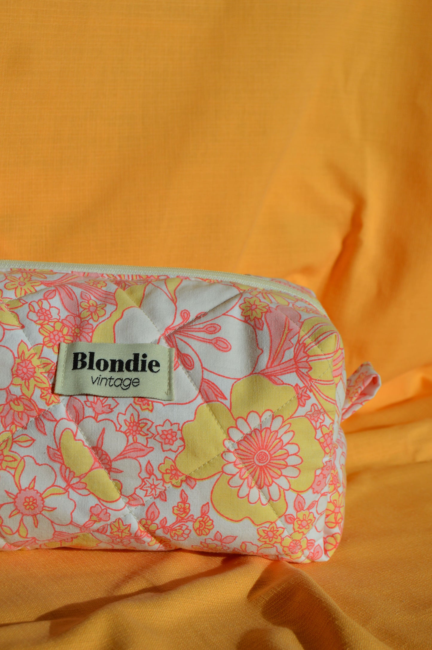 Trousse de toilette fleurs vintage rose