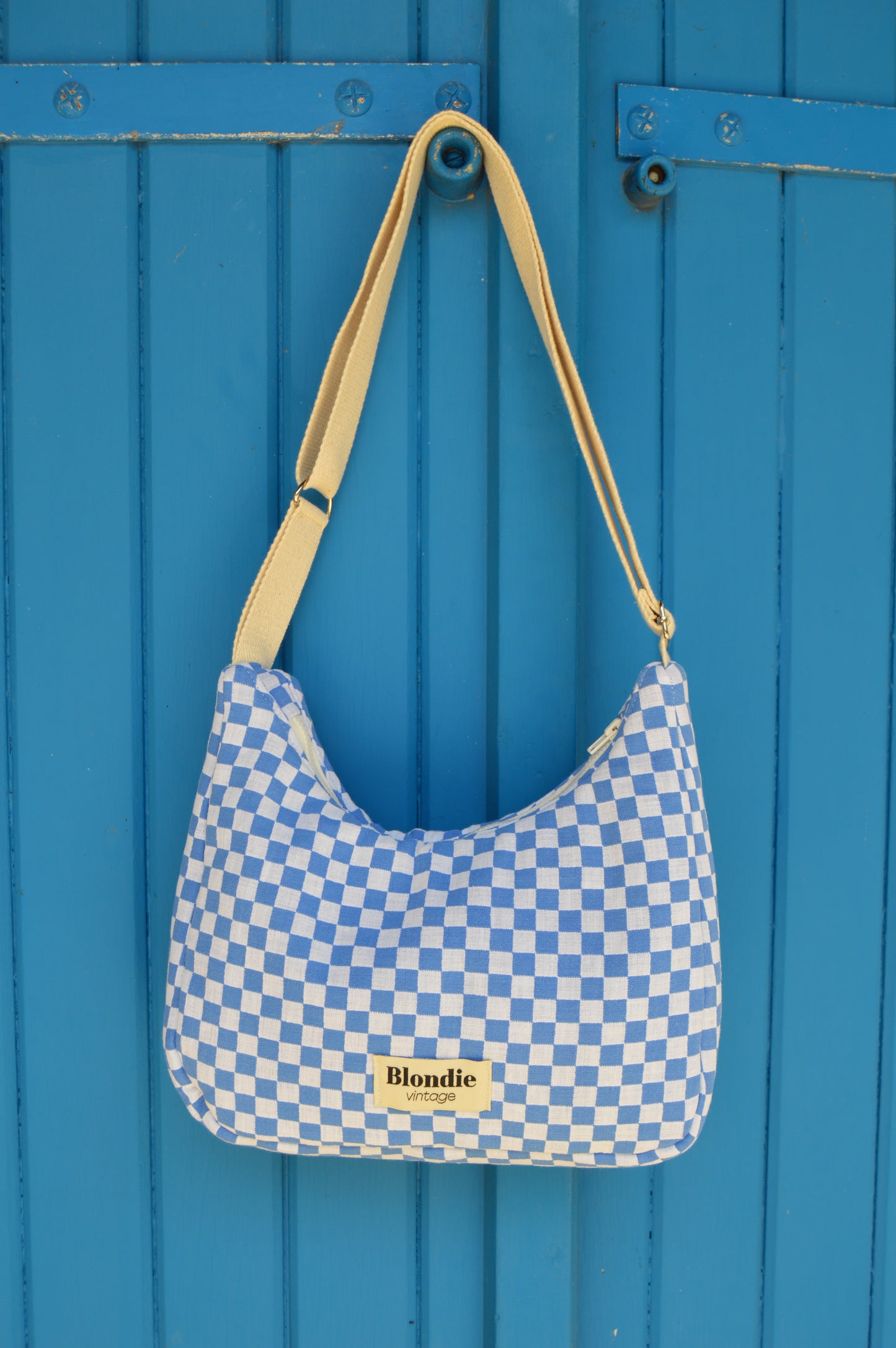 sac bandoulière damier bleu fabriquée à la main à partir de tissus vintages upcyclés mode durable