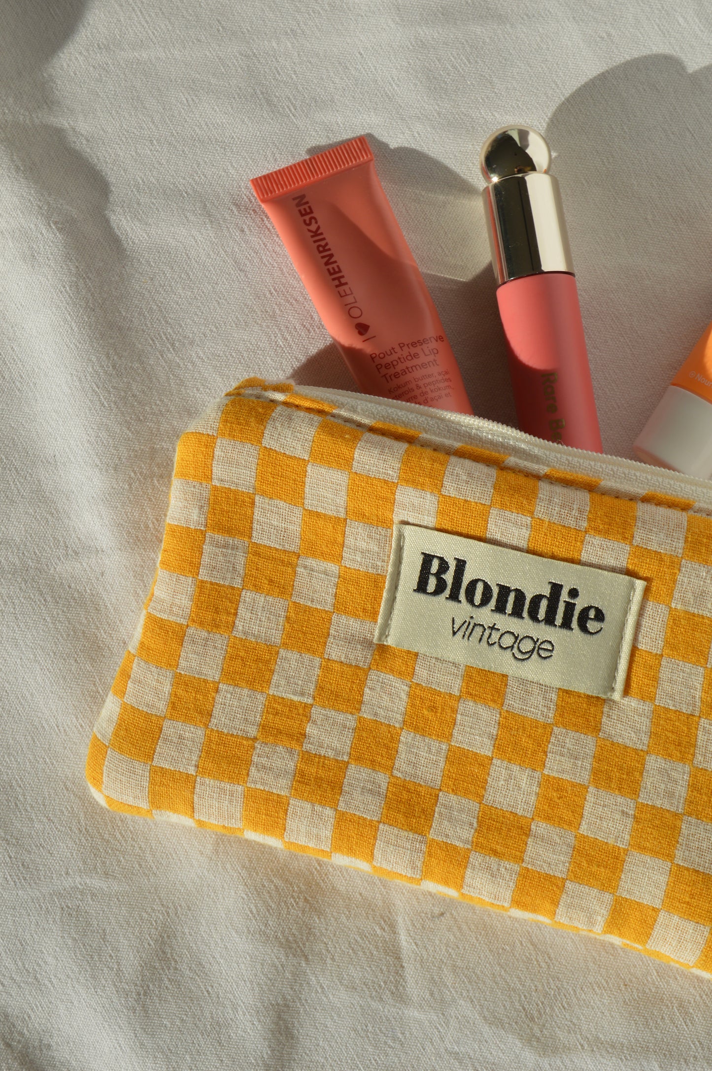 Mini Pochette zippée damier jaune en tissu vintage upcyclé, faite main en France par Blondie vintage