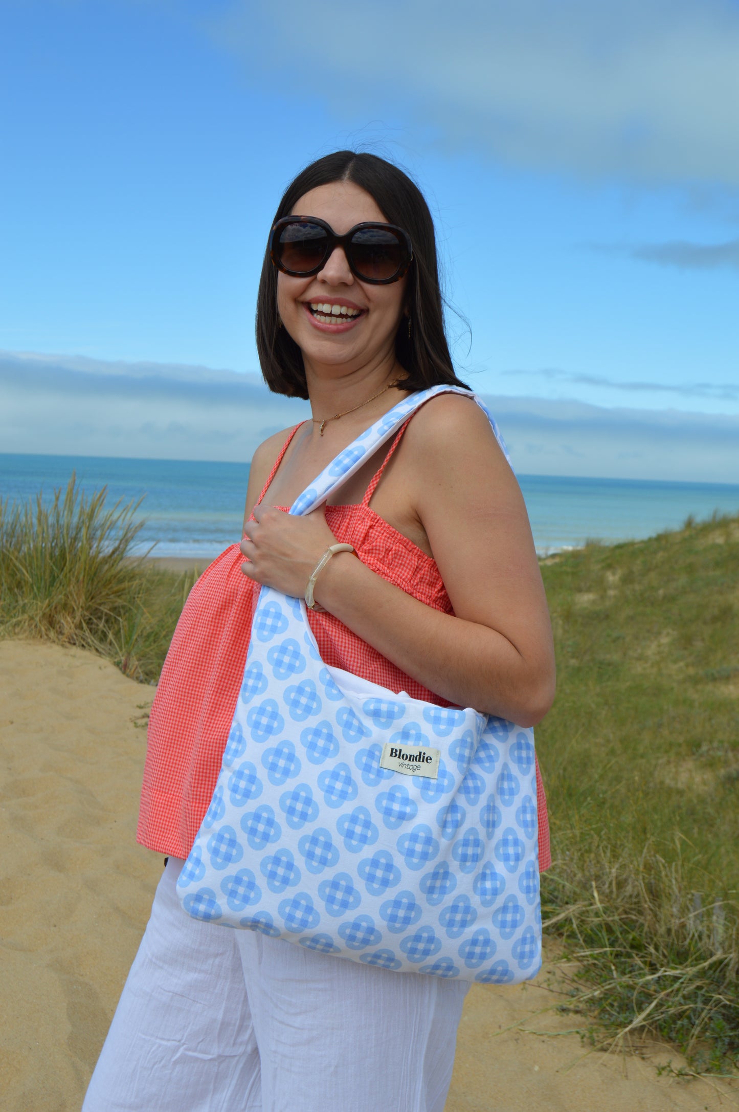 Sac boho motif bleu fabriqué à partir de taie de traversin vintage mode durable mode responsable fabriqué à la main