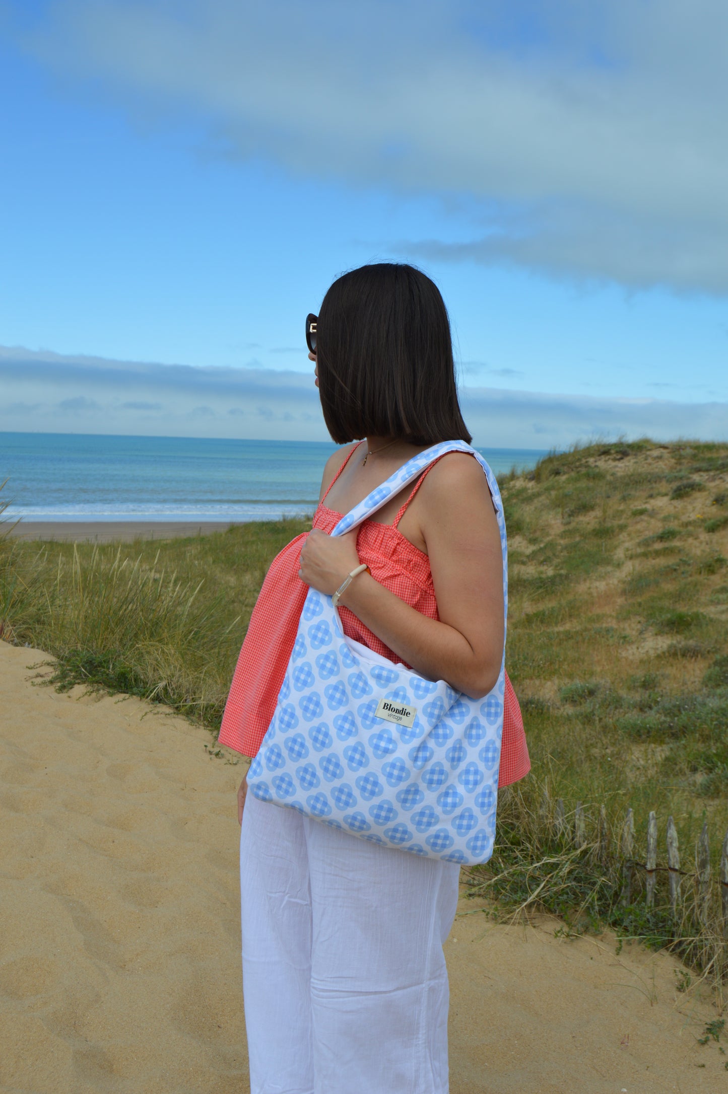 Sac boho motif bleu fabriqué à partir de taie de traversin vintage mode durable mode responsable fabriqué à la main