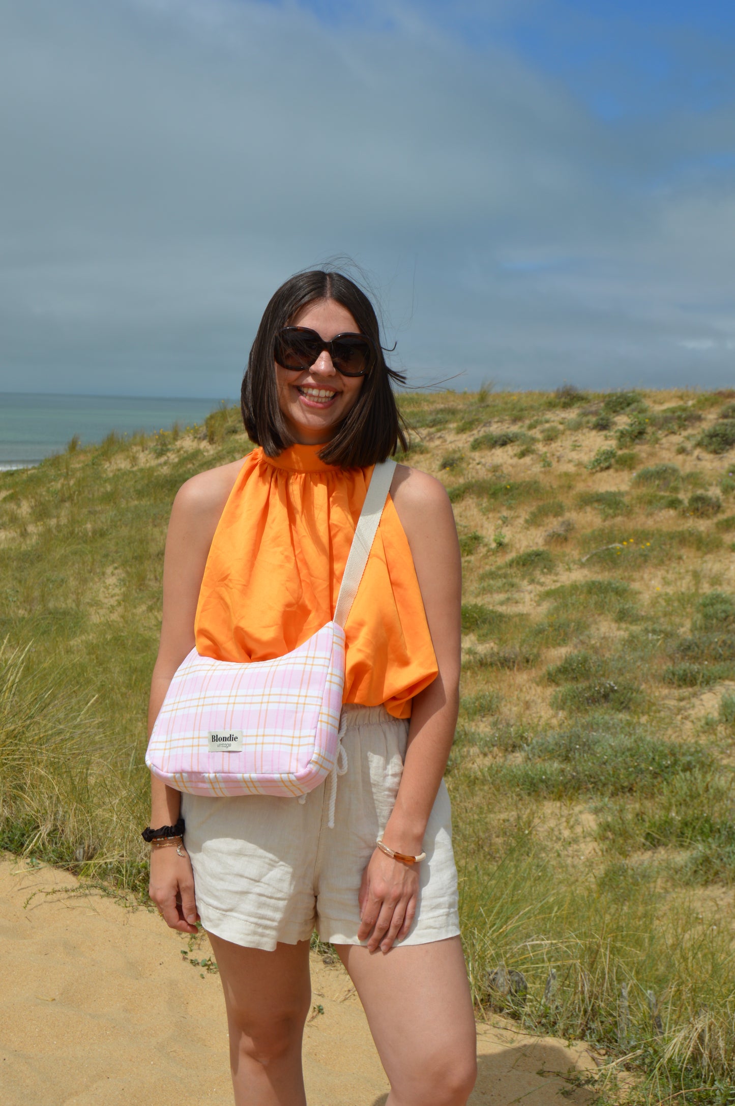 sac bandoulière carreaux rose fabriquée à la main à partir de tissus vintages upcyclés mode durable
