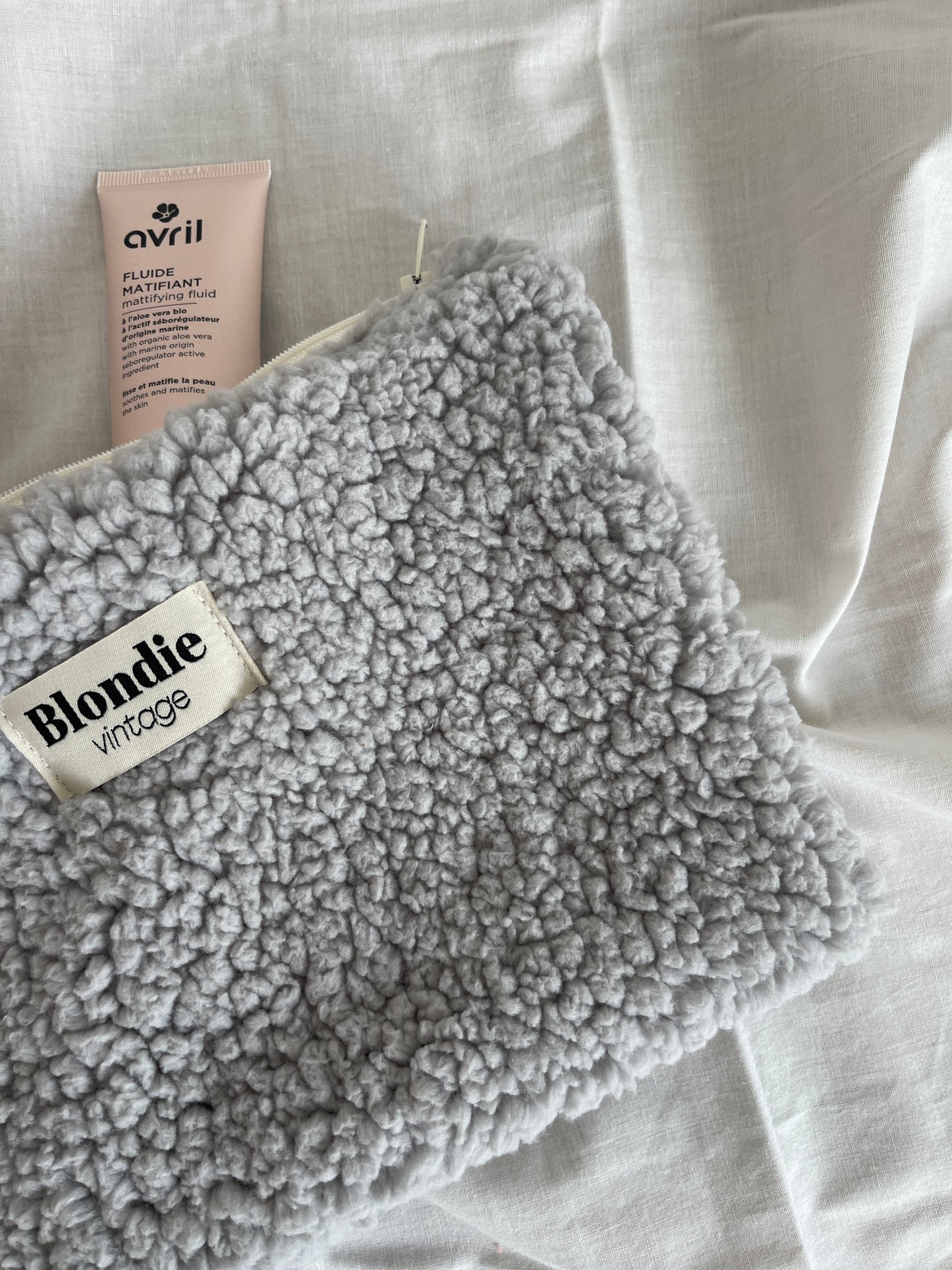 Grande Pochette moumoute grise