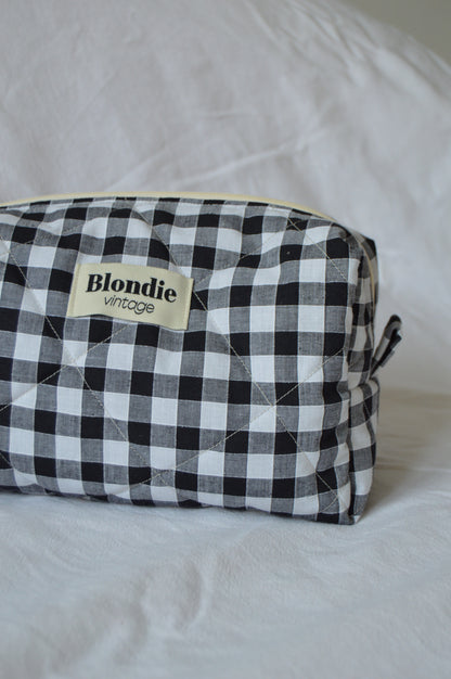 Trousse de toilette vichy noir fabriqué à partir de taie de tissus vintage mode durable mode responsable fabriqué à la main 