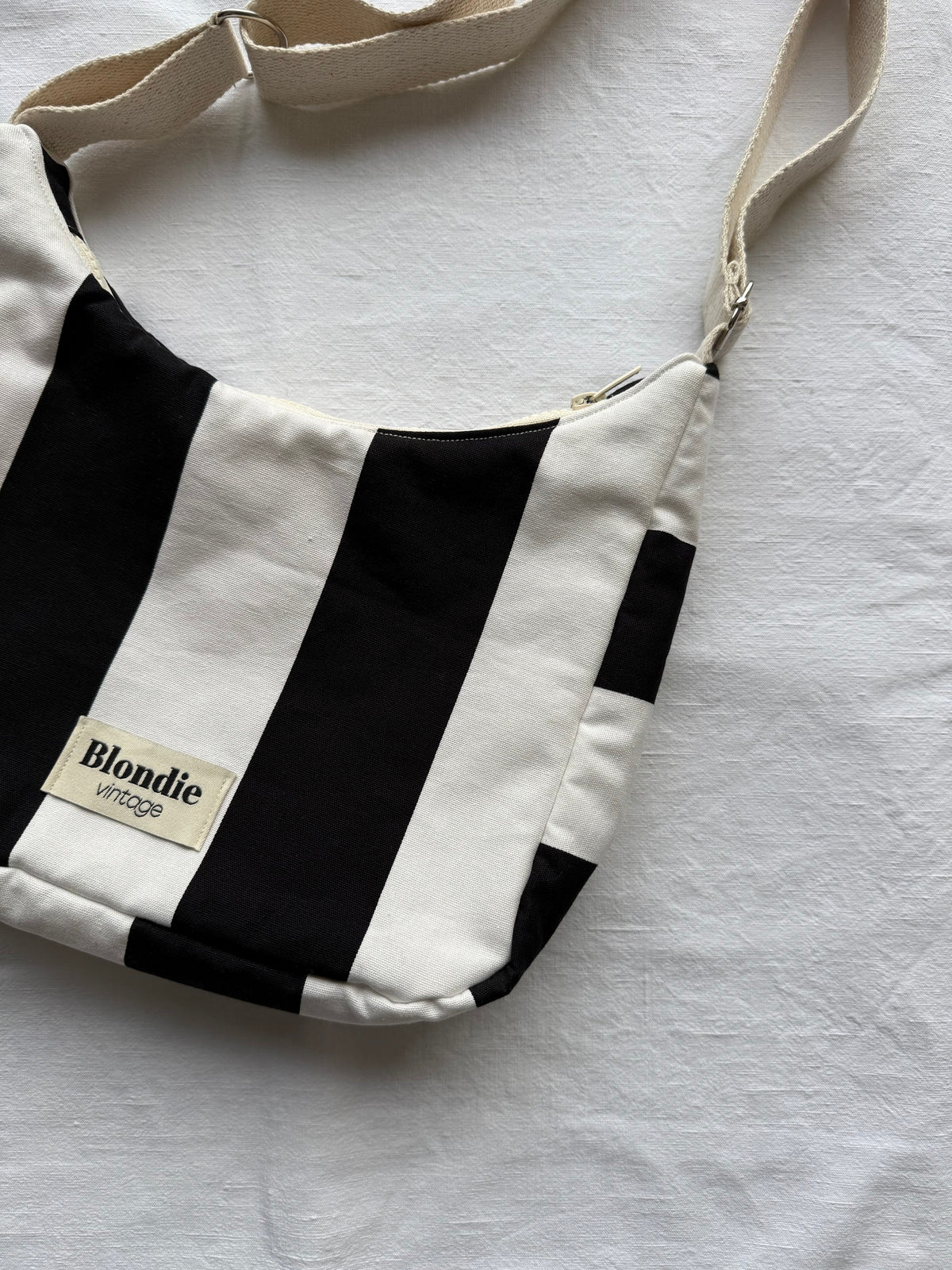 Sac crossbody rayé noir