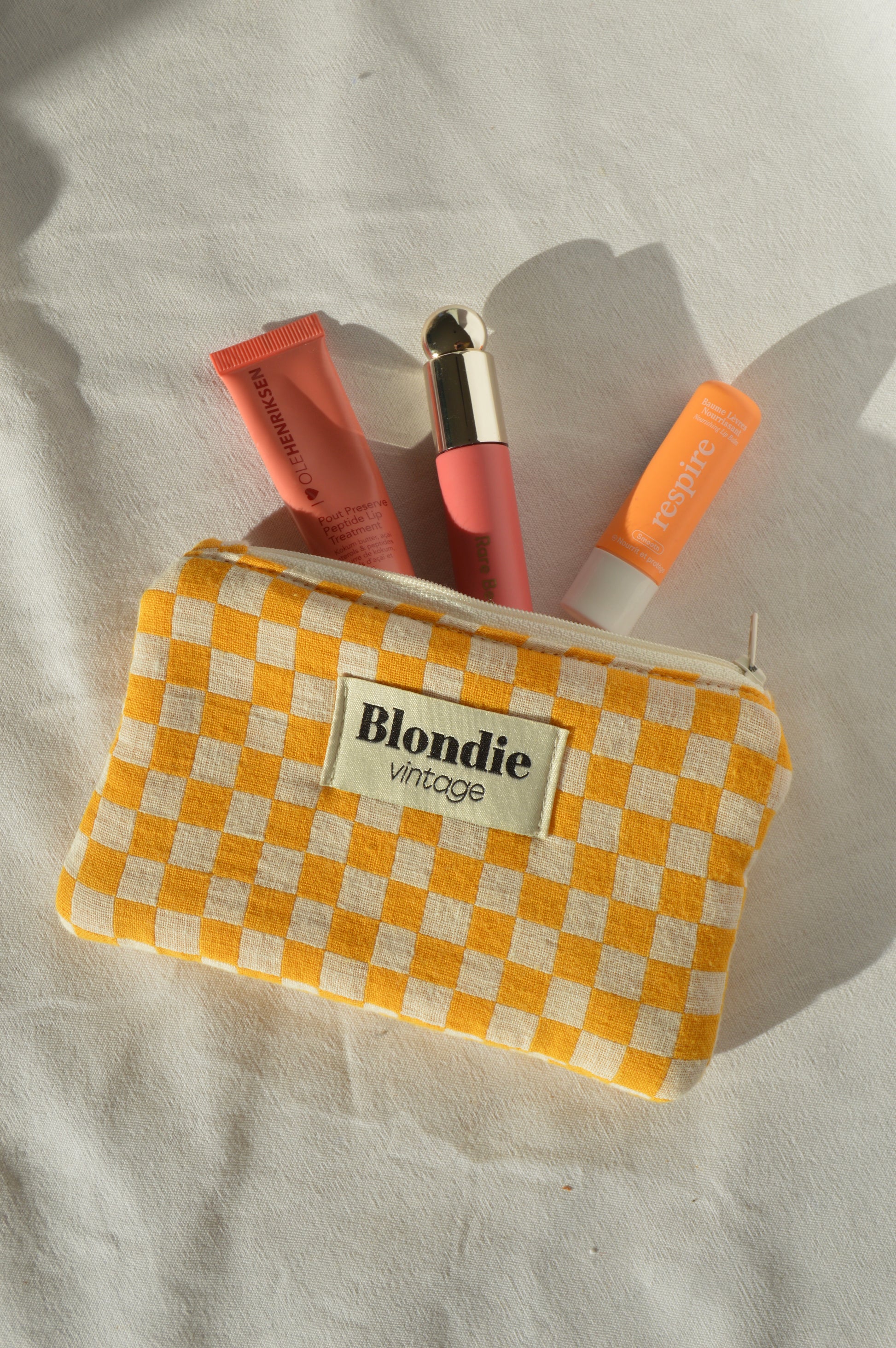 Mini Pochette zippée damier jaune en tissu vintage upcyclé, faite main en France par Blondie vintage