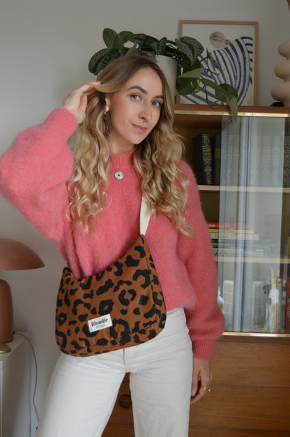 Sac crossbody léopard fabriqué à partir de tissus vintage mode durable mode responsable fabriqué à la main 