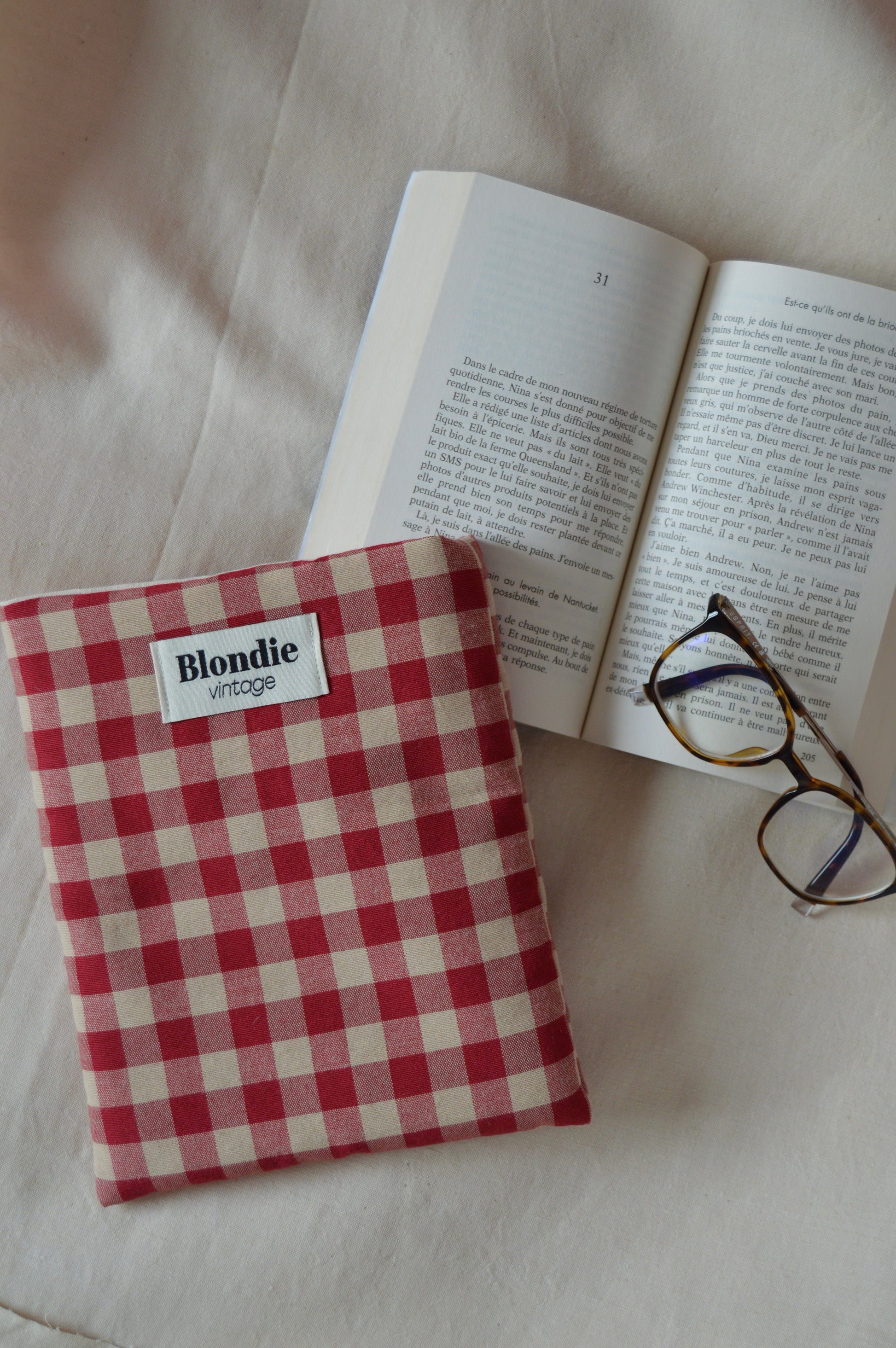 Housse de livre vichy rouge fabriqué à partir de tissus vintage mode durable mode responsable fabriqué à la main 