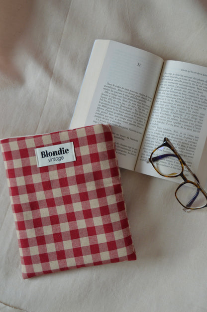 Housse de livre vichy rouge fabriqué à partir de tissus vintage mode durable mode responsable fabriqué à la main 