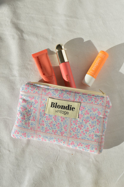 Mini pochette, portefeuille, fabriqué à partir de taie de tissus vintage mode durable mode responsable fabriqué à la main 