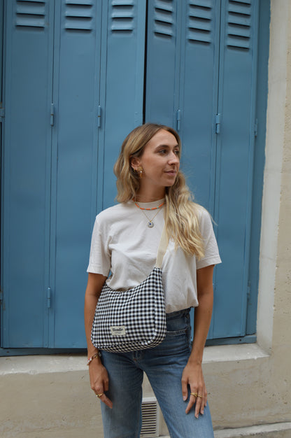 Sac crossbody vichy noir fabriqué à partir de tissus vintage mode durable mode responsable fabriqué à la main 