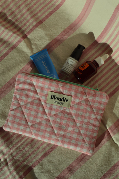 Pochette vichy rose fabriqué à partir de taie de tissus vintage mode durable mode responsable fabriqué à la main 