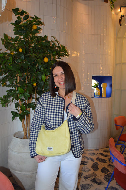 Sac crossbody jaune satiné fabriqué à partir de tissus vintage mode durable mode responsable fabriqué à la main 