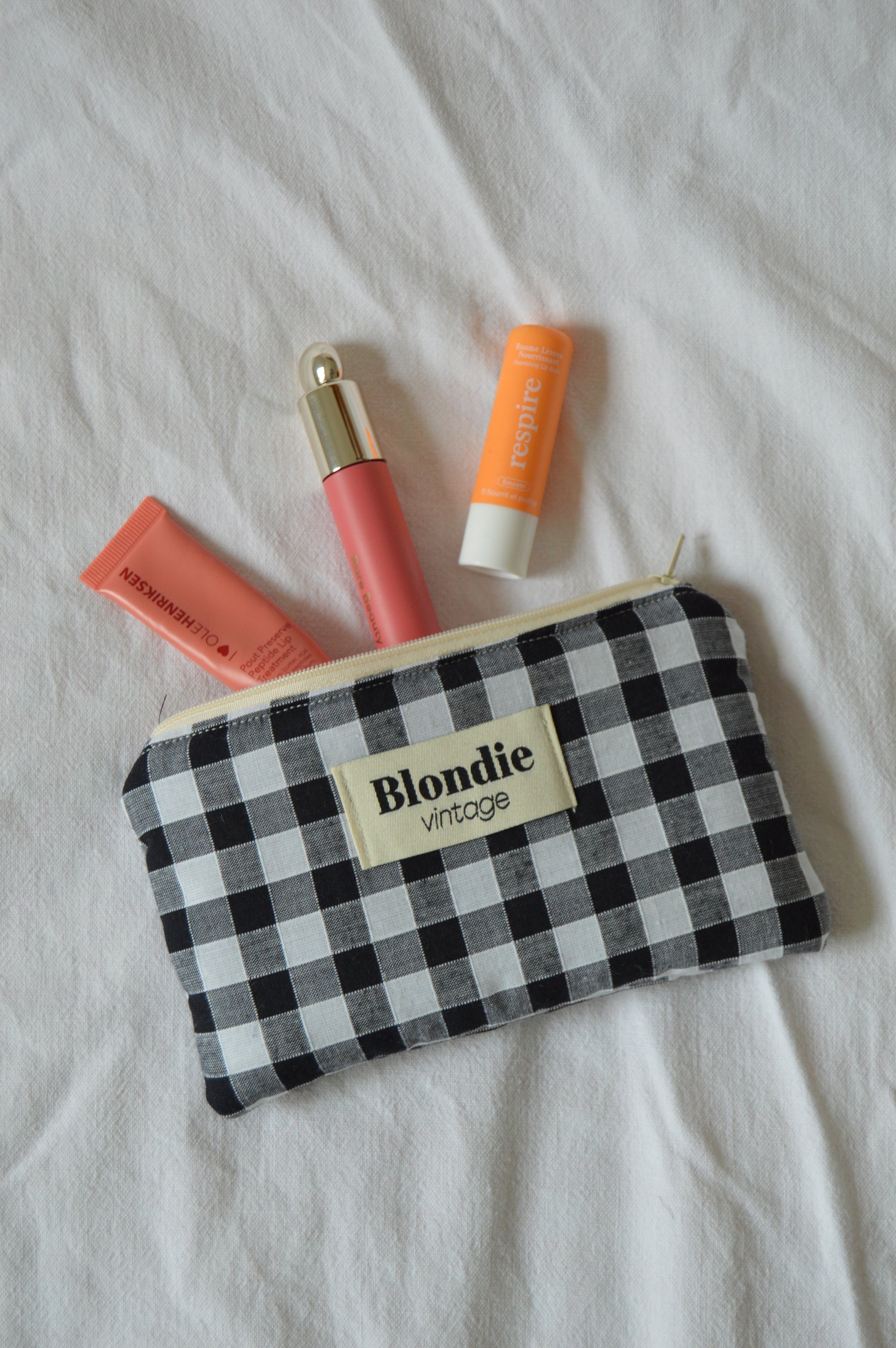 Mini Pochette vichy noir fabriqué à partir de tissus vintage mode durable mode responsable fabriqué à la main 