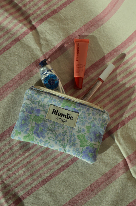 Mini pochette, portefeuille, fabriqué à partir de taie de tissus vintage mode durable mode responsable fabriqué à la main 