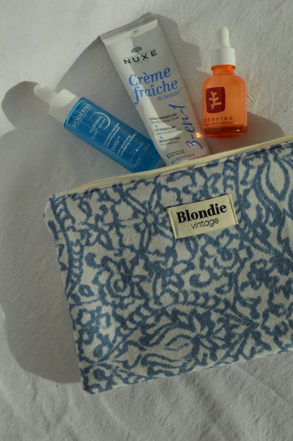 Pochette motif bleu fabriqué à partir de tissus vintage mode durable mode responsable fabriqué à la main 