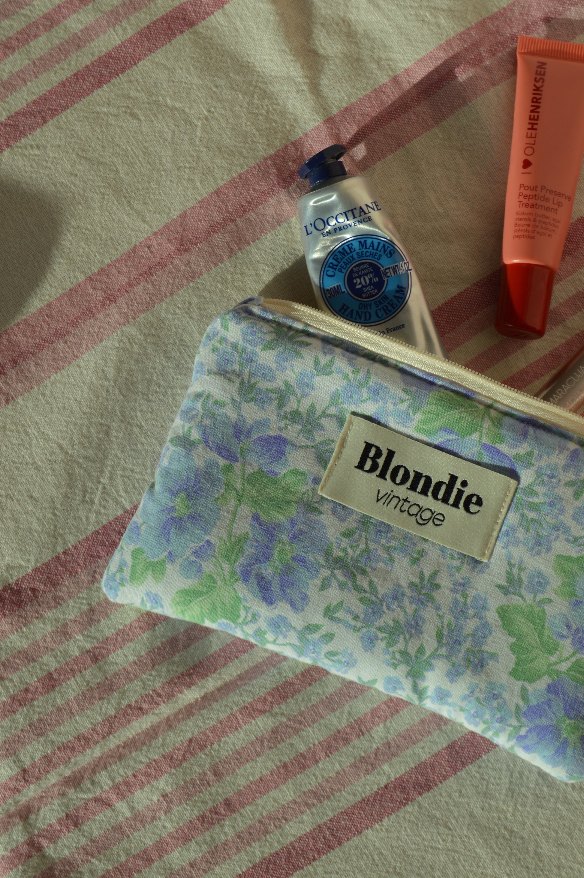 Mini pochette, portefeuille, fabriqué à partir de taie de tissus vintage mode durable mode responsable fabriqué à la main 