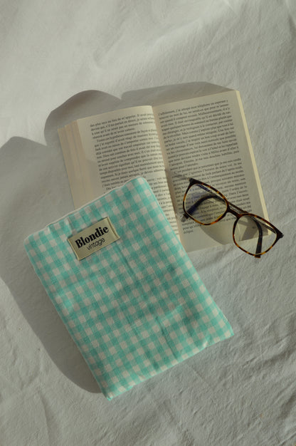 Housse de livre Vichy turquoise fabriqué à partir de tissu  vintage mode durable mode responsable fabriqué à la main
