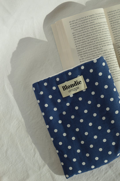 Housse de livre à pois bleu fabriqué à partir de tissu  vintage mode durable mode responsable fabriqué à la main
