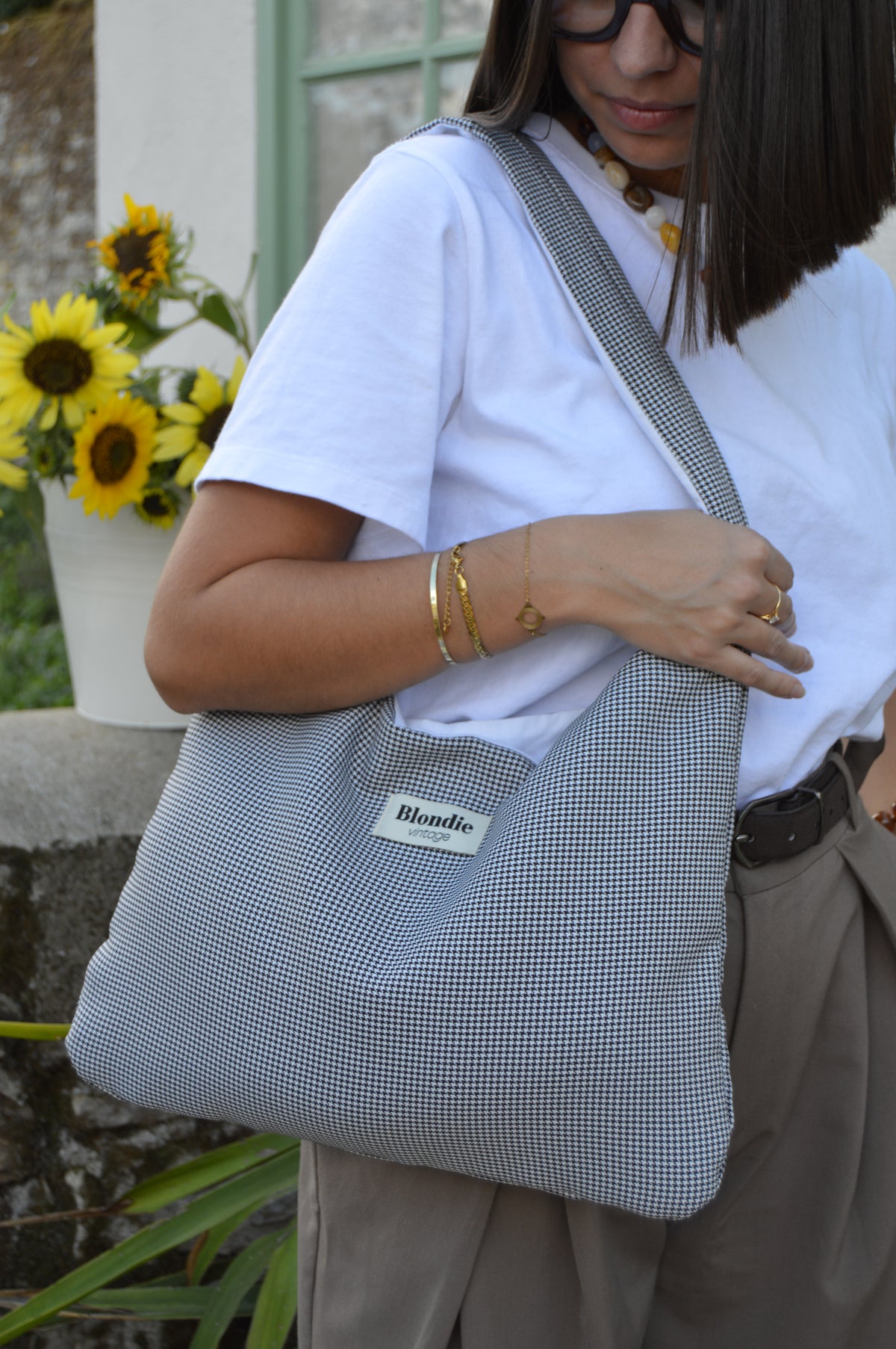 sac boho pied de poule noir fabriquée à partir de tissus vintage à la main 
