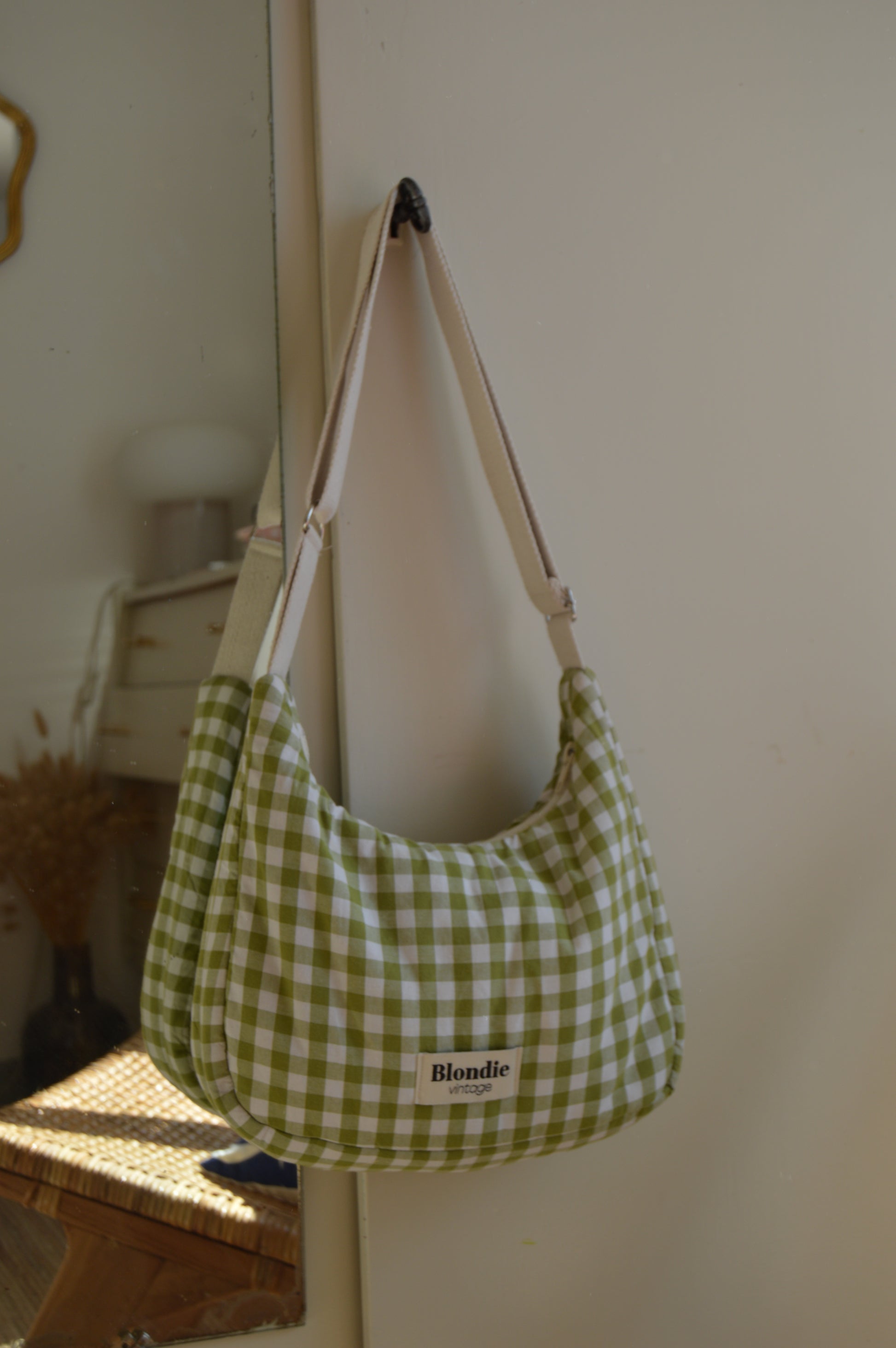 Sac crossbody vichy vert fabriqué à partir de tissus vintage mode durable mode responsable fabriqué à la main 