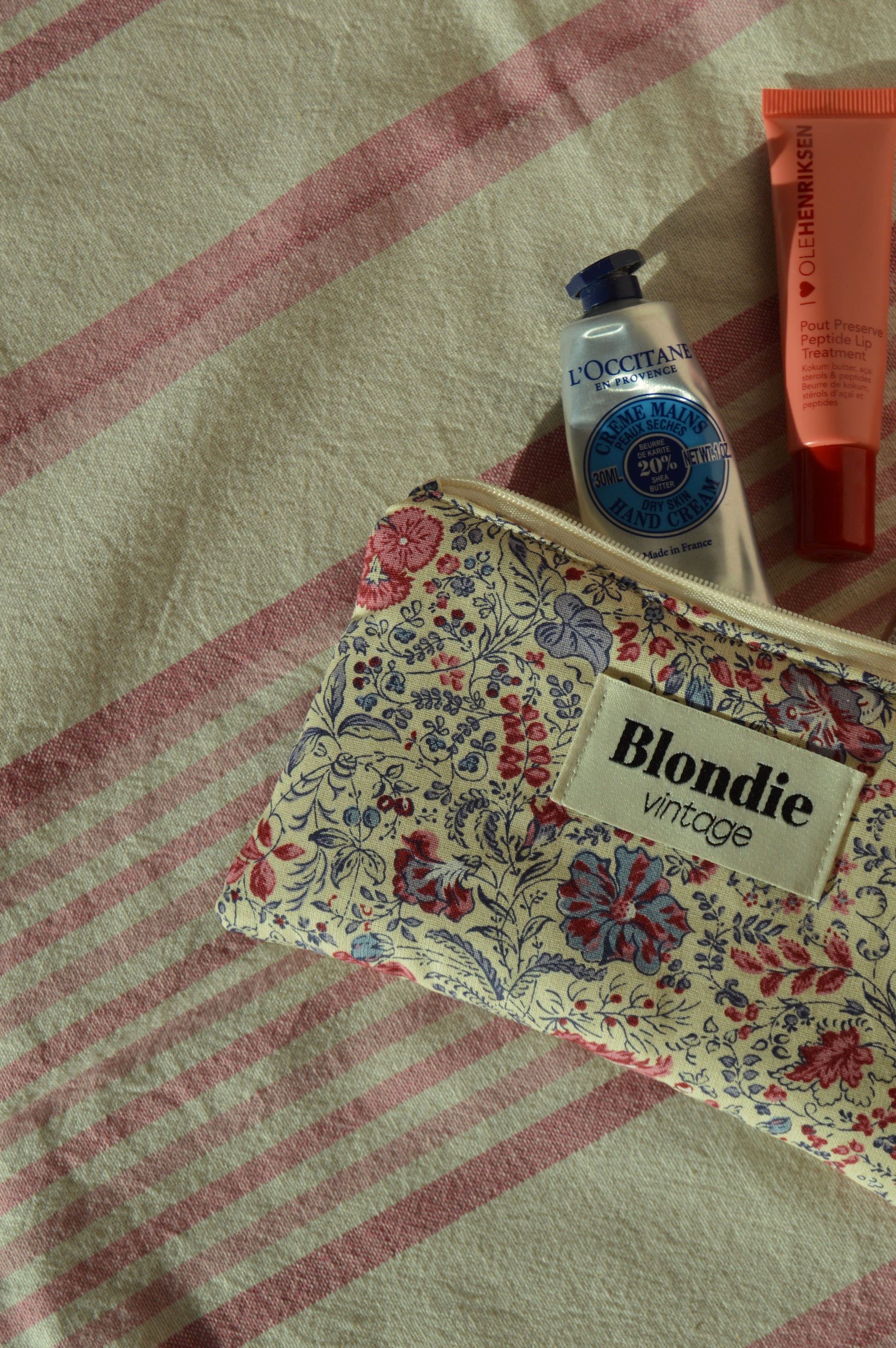 Mini pochette, portefeuille, fabriqué à partir de taie de tissus vintage mode durable mode responsable fabriqué à la main 