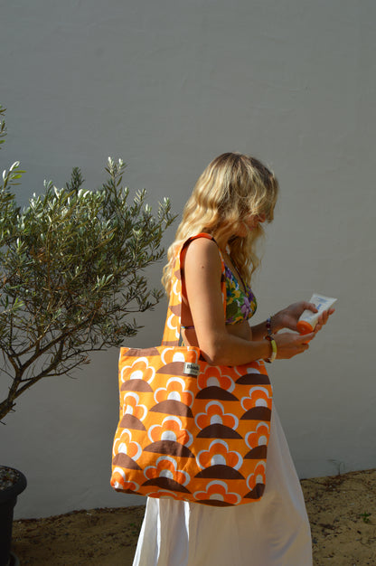 Cabas fabriqué à partir de tissus vintage à la main, sac de place upcyclés 