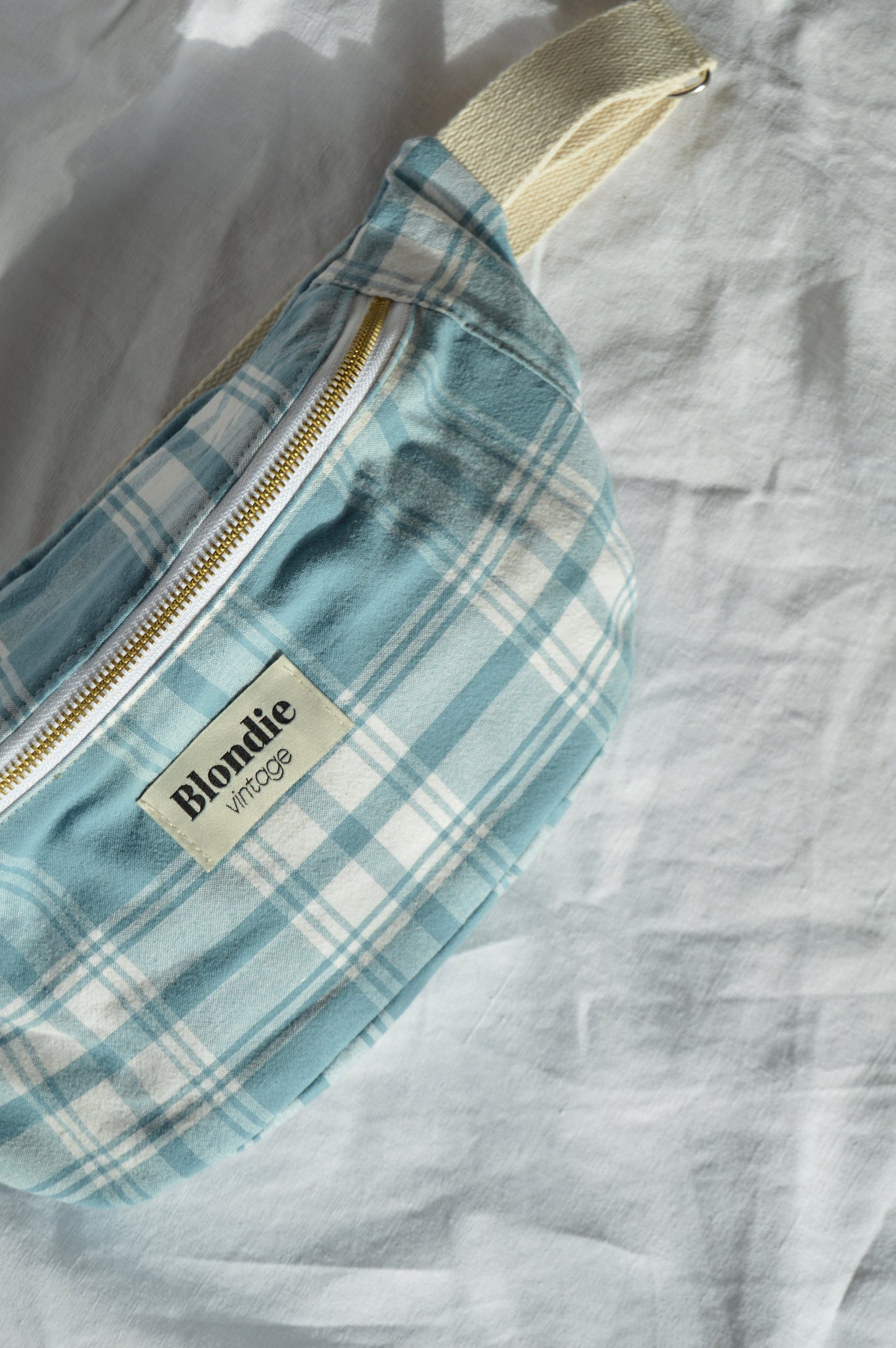 Sac banane carreaux bleu