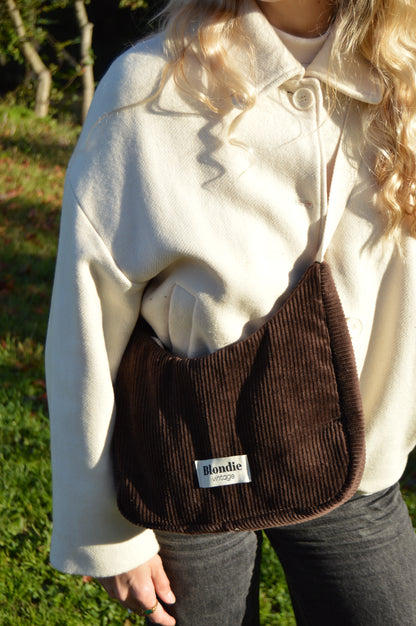 Sac crossbody velours marron fabriqué à partir de tissus vintage mode durable mode responsable fabriqué à la main 