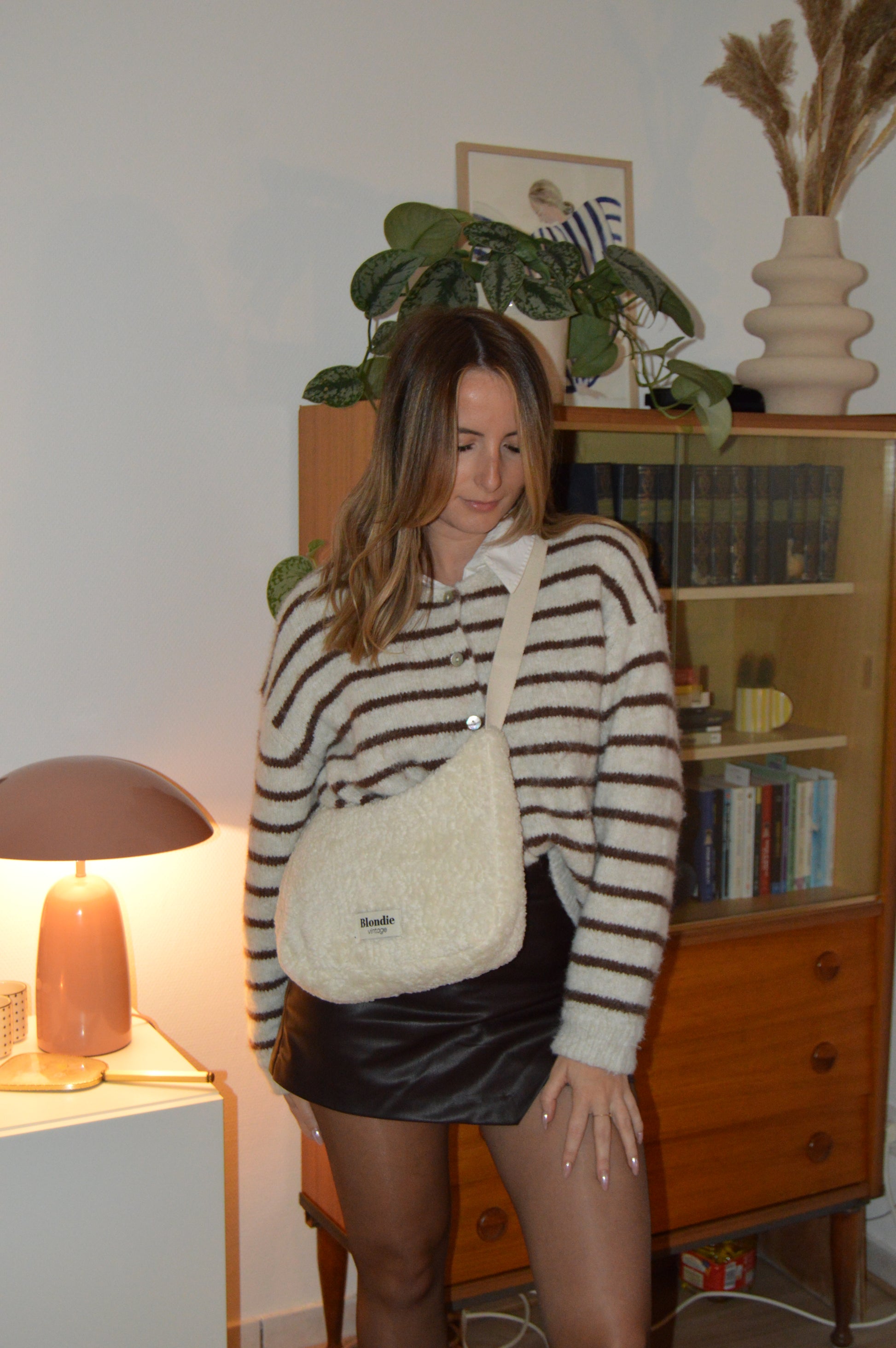 Sac crossbody moumoute écru fabriqué à partir de tissus vintage mode durable mode responsable fabriqué à la main 