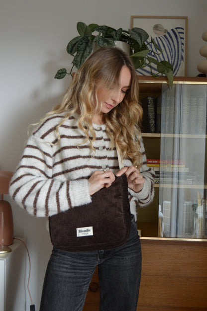 Sac crossbody velours marron fabriqué à partir de tissus vintage mode durable mode responsable fabriqué à la main 