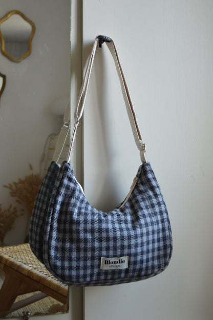 Sac crossbody tartan gris fabriqué à partir de tissus vintage mode durable mode responsable fabriqué à la main 