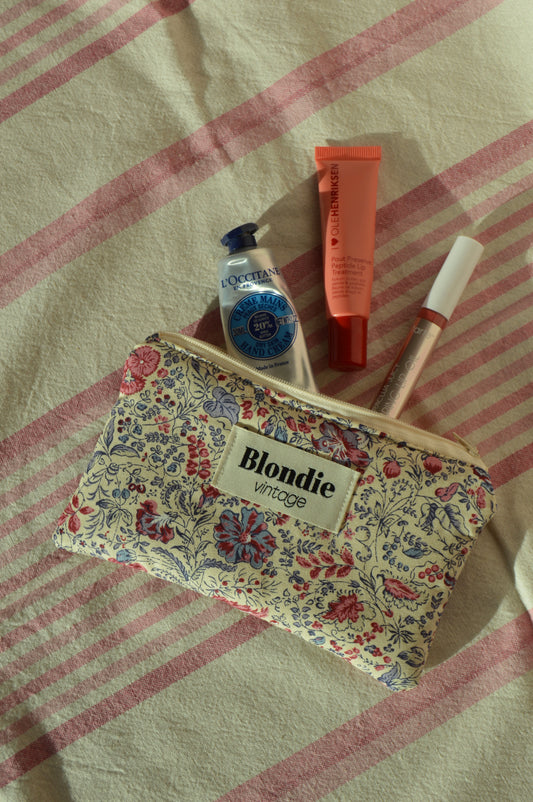 Mini pochette, portefeuille, fabriqué à partir de taie de tissus vintage mode durable mode responsable fabriqué à la main 