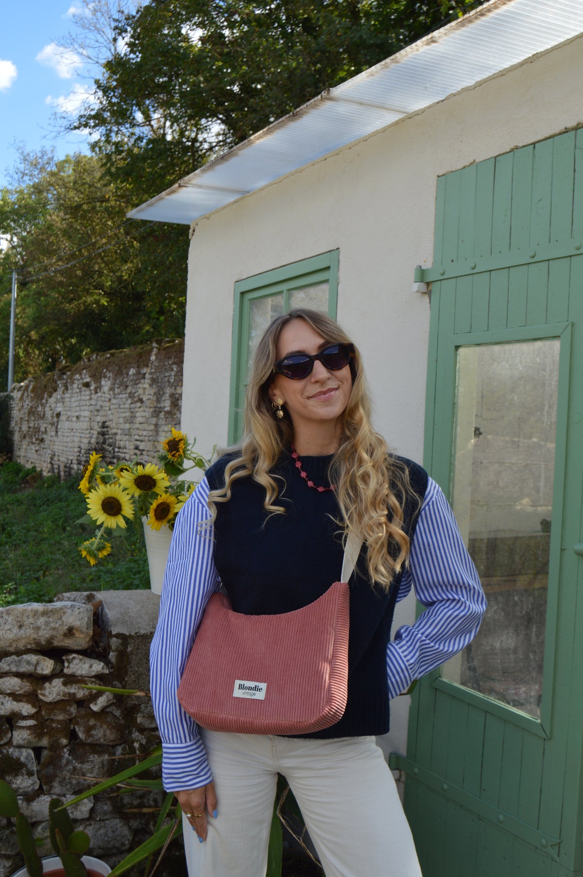 Sac crossbody velours rose fabriqué à partir de tissus vintage mode durable mode responsable fabriqué à la main 