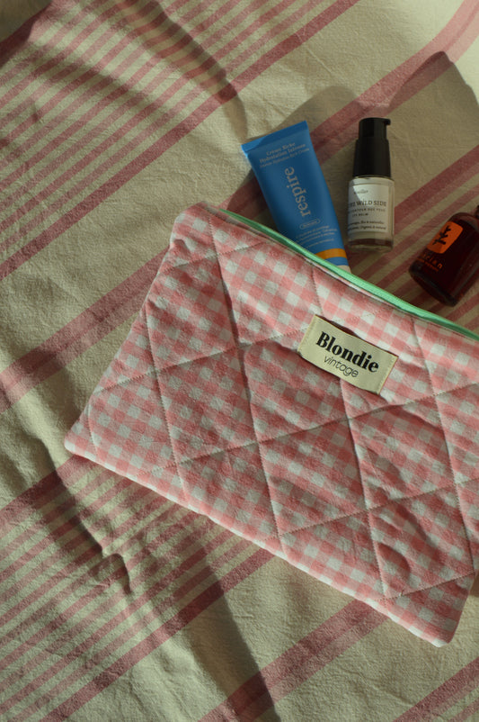 Pochette vichy rose fabriqué à partir de taie de tissus vintage mode durable mode responsable fabriqué à la main 