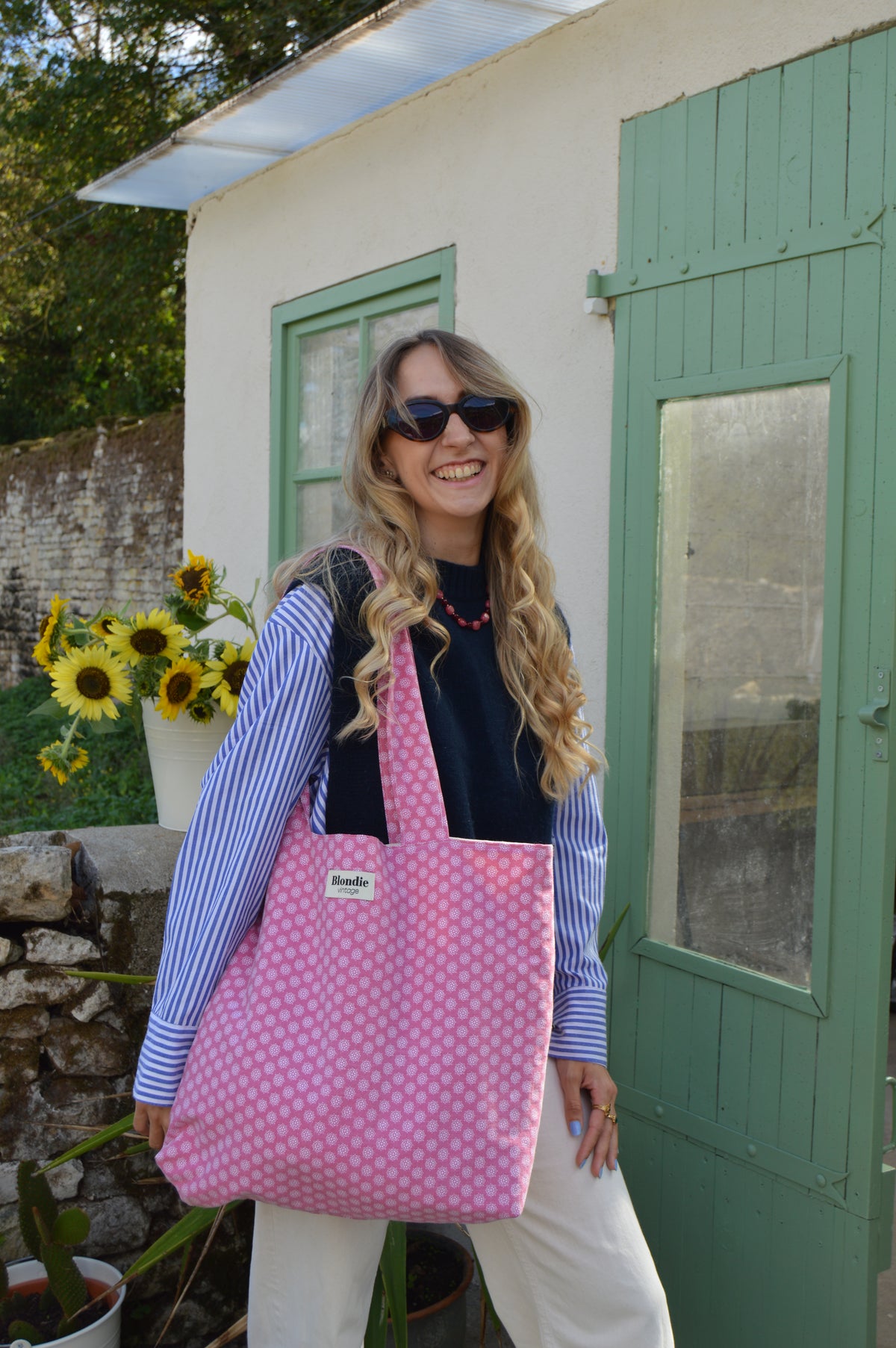 cabas fleurie rose fabriquée à partir de tissus vintage à la main avec biais coloré