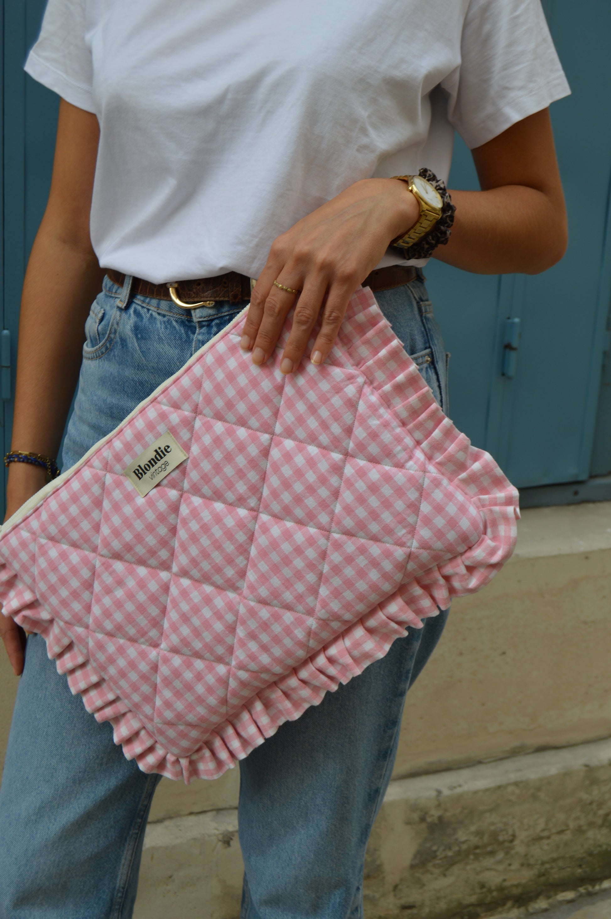 Housse d'ordinateur vichy rose avec froufrou fabriqué à partir de tissus vintage mode durable mode responsable fabriqué à la main 