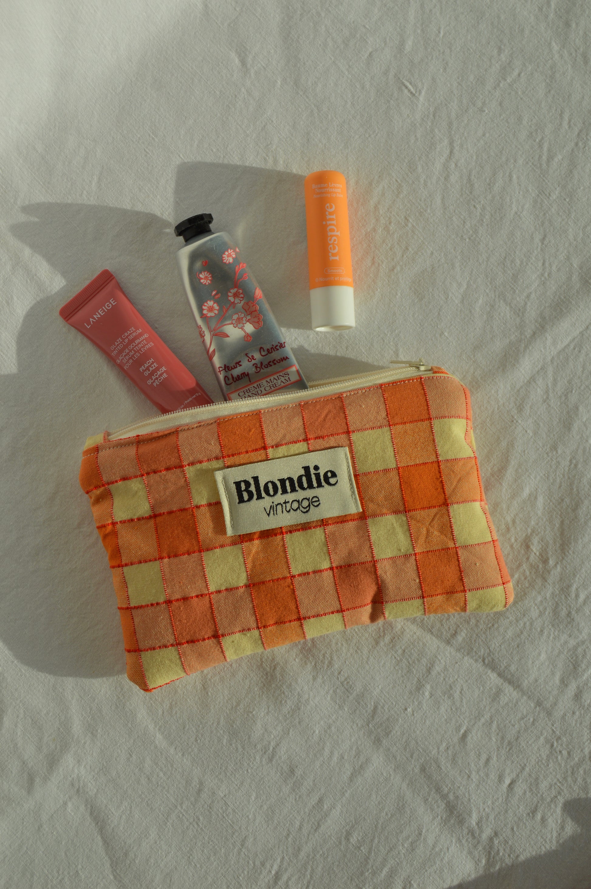 Mini Pochette carreaux orange fabriqué à partir de tissus vintage mode durable mode responsable fabriqué à la main 