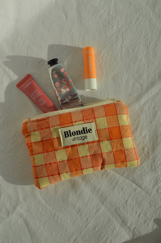 Mini Pochette carreaux orange fabriqué à partir de tissus vintage mode durable mode responsable fabriqué à la main 