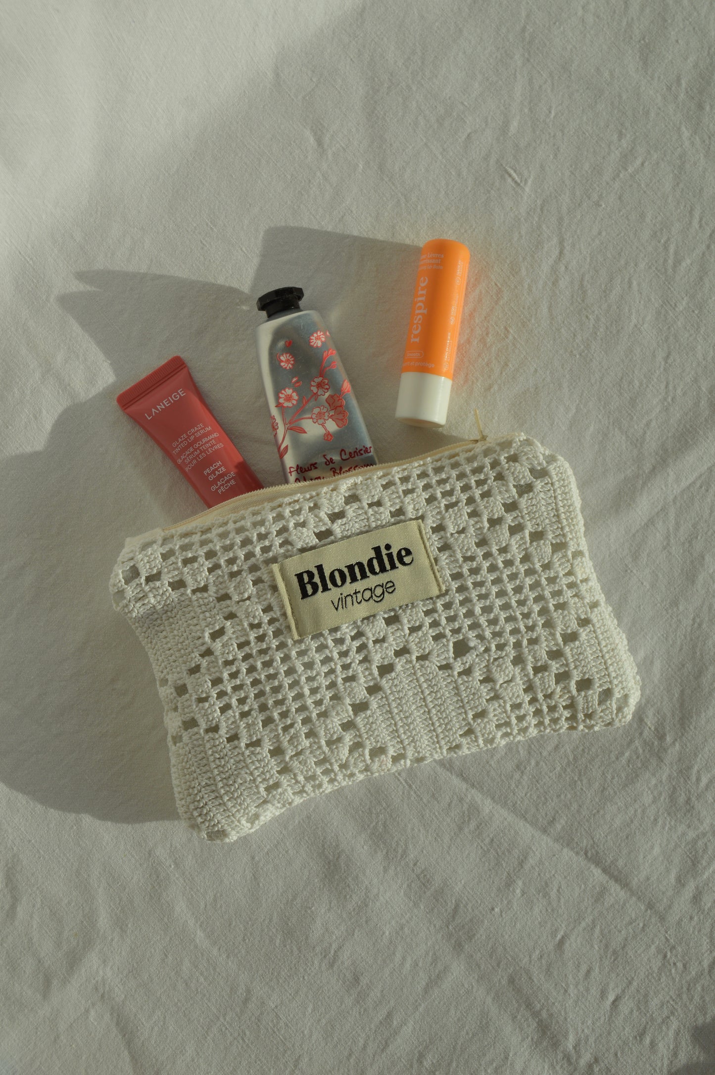 Mini Pochette crochet fabriqué à partir de tissus vintage mode durable mode responsable fabriqué à la main 