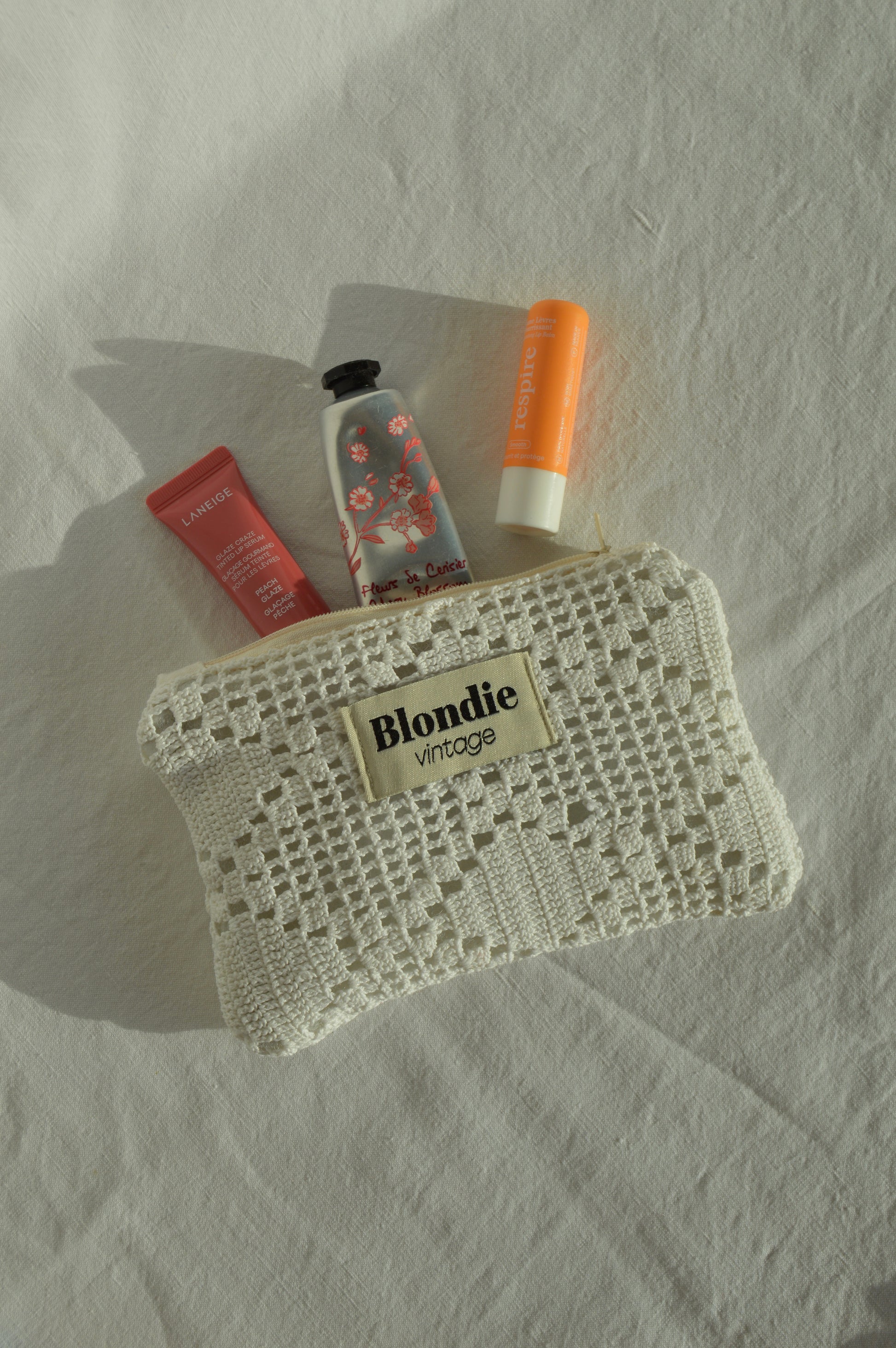 Mini Pochette crochet fabriqué à partir de tissus vintage mode durable mode responsable fabriqué à la main 