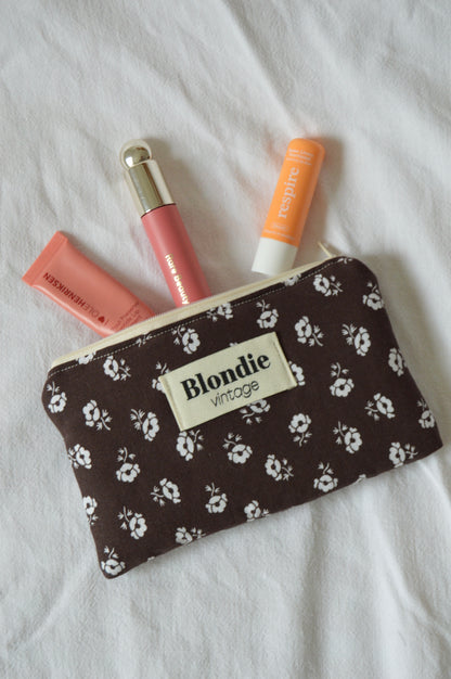 Mini Pochette fleurie marron fabriqué à partir de tissus vintage mode durable mode responsable fabriqué à la main 