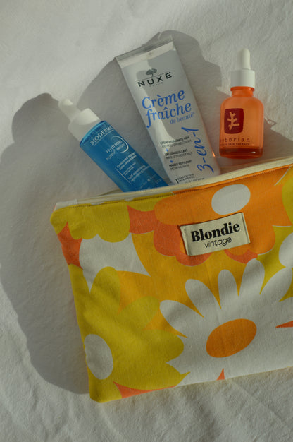 Pochette fleurs orange fabriqué à partir de tissus vintage mode durable mode responsable fabriqué à la main 