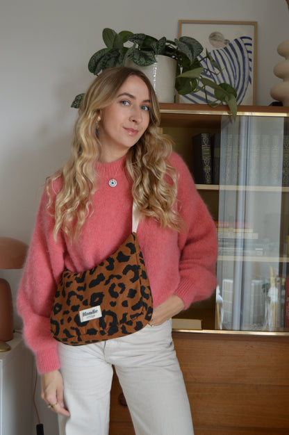 Sac crossbody léopard fabriqué à partir de tissus vintage mode durable mode responsable fabriqué à la main 